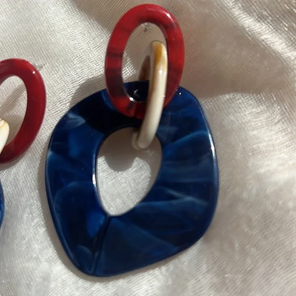 Drop Earings - Picture 5 of 5